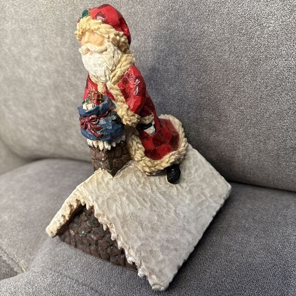 Santa on Rooftop Chimney Wind Up Musical Figure Christmas - Picture 3 of 9